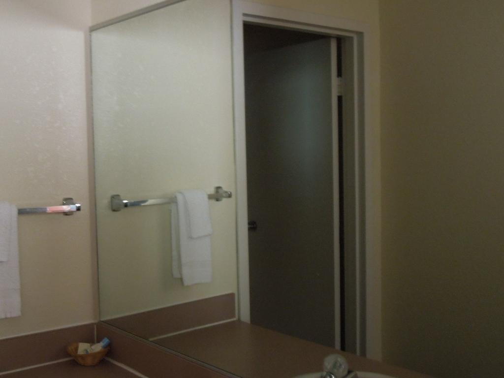 Knights Inn Virginia Beach Lynnhaven Pokoj fotografie